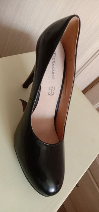 Туфли чёрные новые