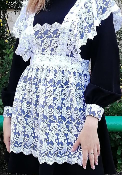 Школьная форма. Фартук 5000, школьное платье 3000