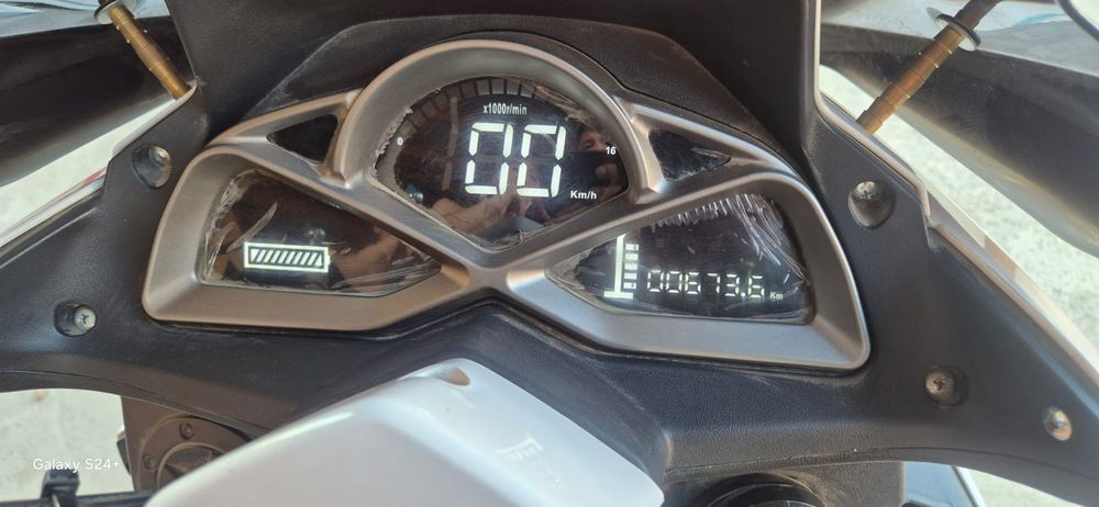 Мопед Maxi 150куб