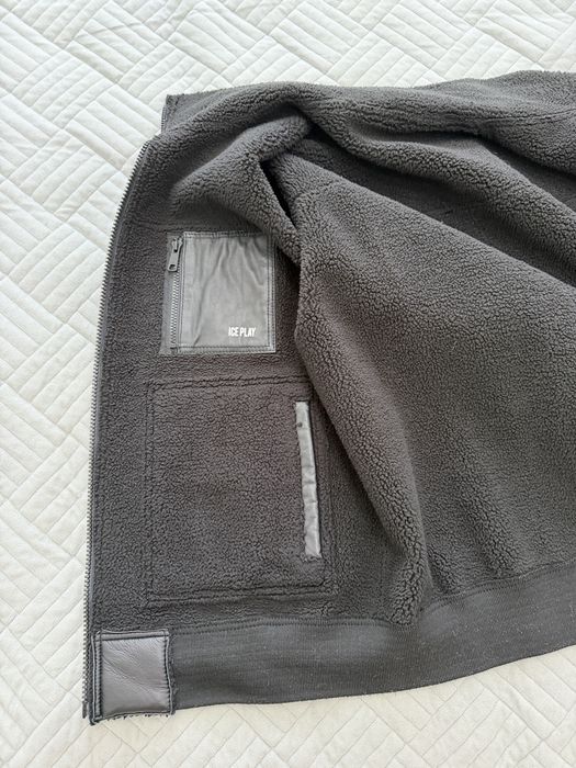 Продам модную дубленку фирмы Iceberg