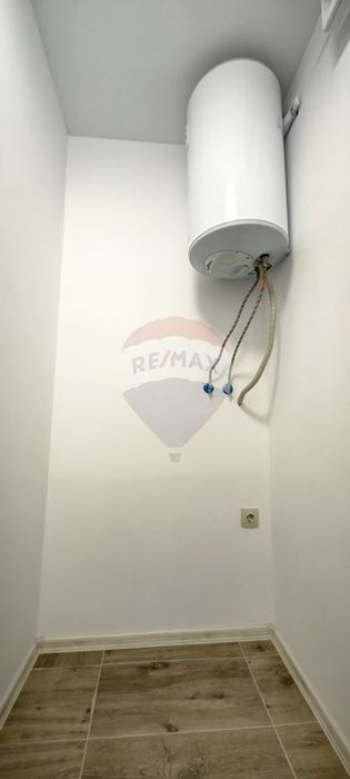 Продава се Едностаен апартамент в Варна, Младост 2 - 26 кв.м за 2881 €/кв.м - Снимка #11