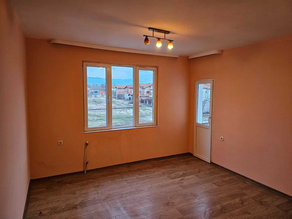 Дава се под наем Етаж от къща в Божурище - 73 кв.м за 382.5 € - Снимка #4