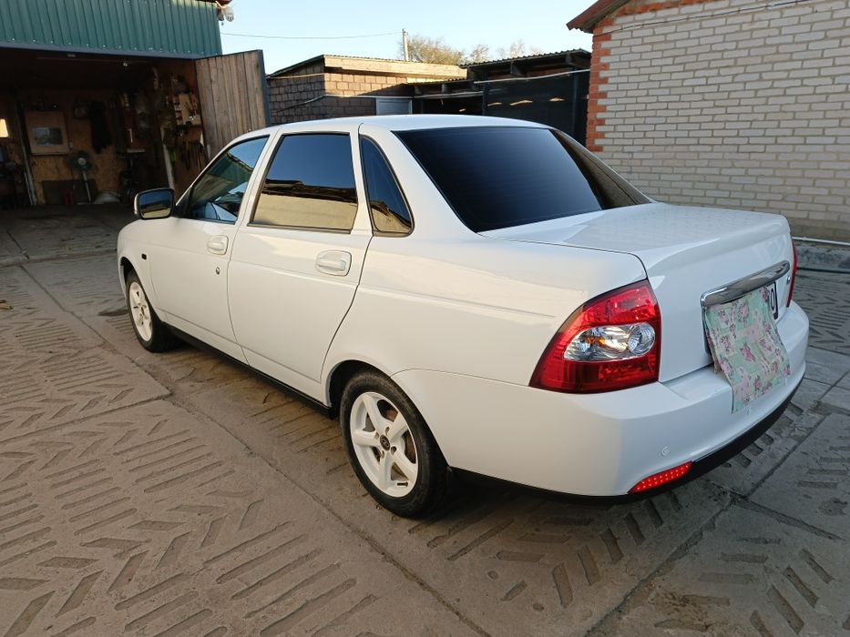 Продам Приору 2013 в достойнейшим состоянии.