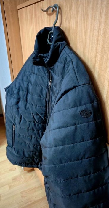 Geaca subțire sezonier negru pentru bărbați