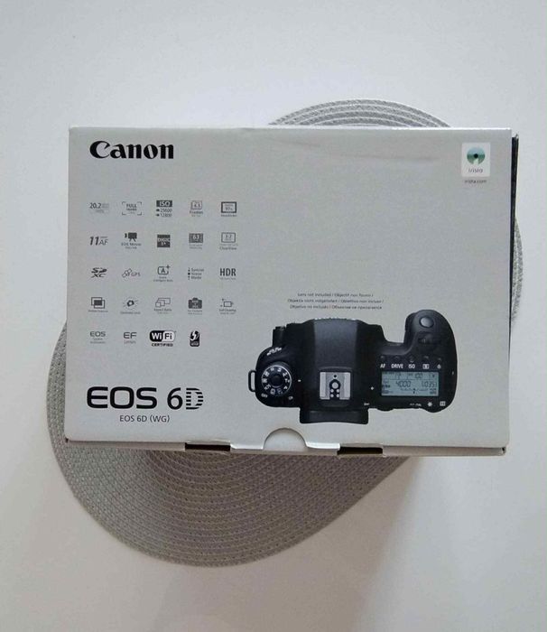 Продавам  комплект фотоапарат CANON EOS 6D с два обектива
