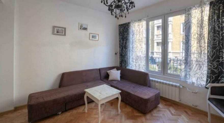 Дава се под наем Двустаен апартамент в София, Център - 55 кв.м за 445 € - Снимка #1