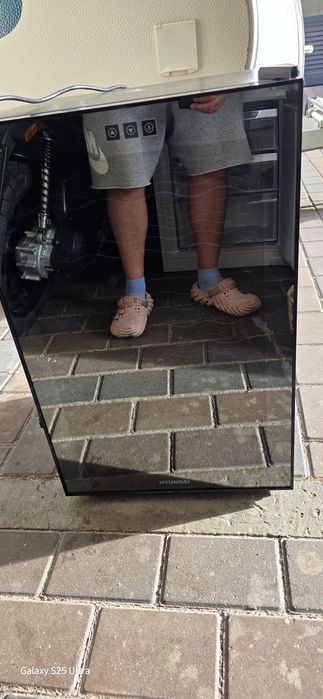Răcitor de vinuri  Hyundai