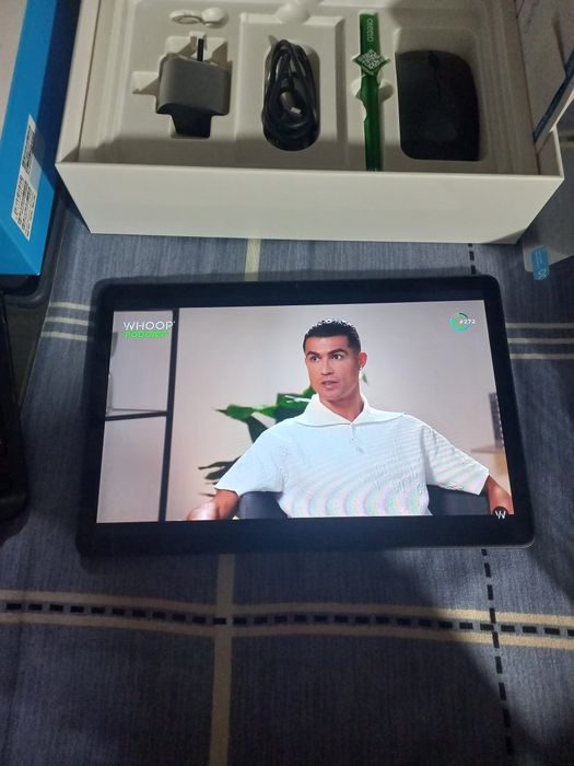 Planshet noutbuk Sim karta tushadi