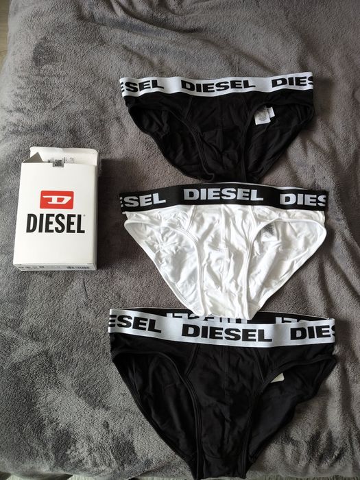 Diesel set 3 chiloți bărbați alb-negru-negru mărimea XL noi originali