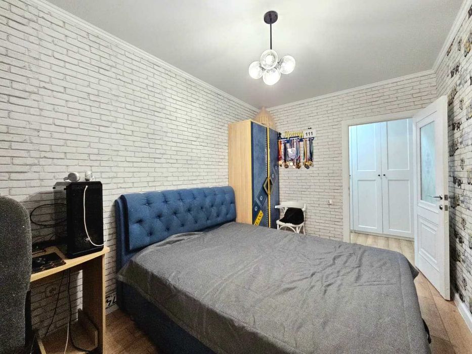 3 комн АБВГД ка район Военный городок!