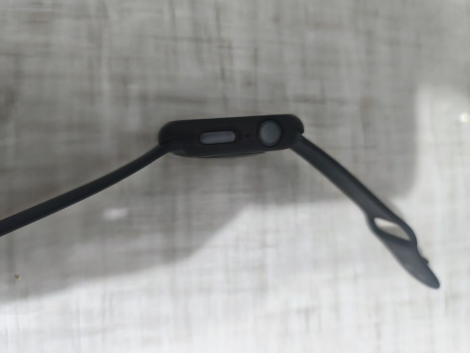 Apple Watch SE 44mm, 1-во поколение