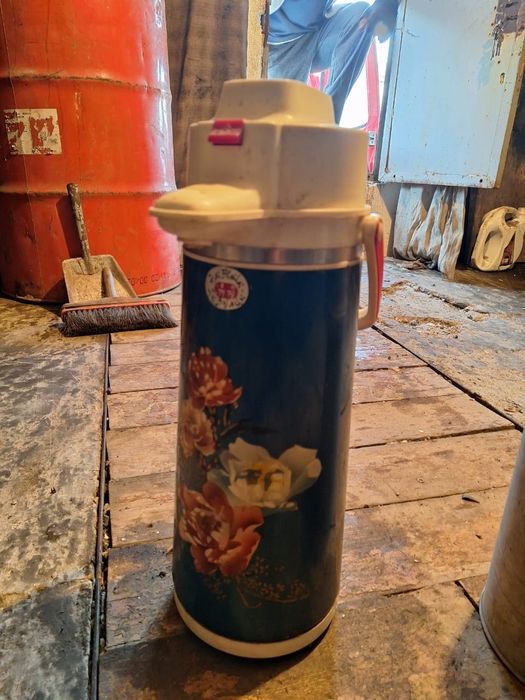 Продам термос синий на 3 литра