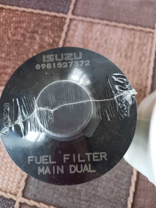 Продавам консумативи за багери  ,камьони .Caterpilar.Hitacho,Isusu,