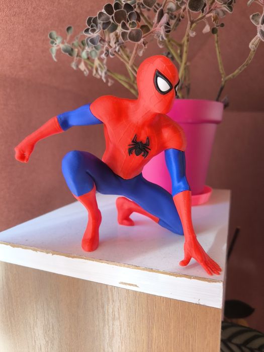 Spiderman фигурка
