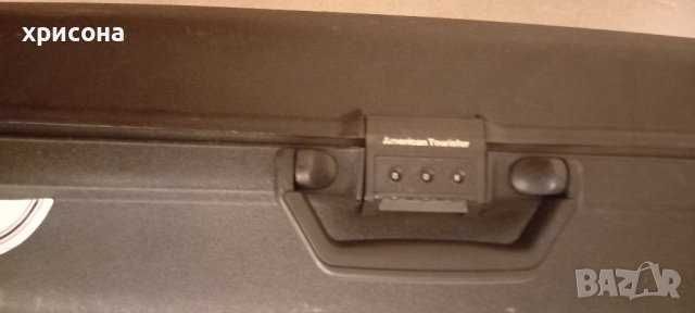 Голям американски куфар на колелца