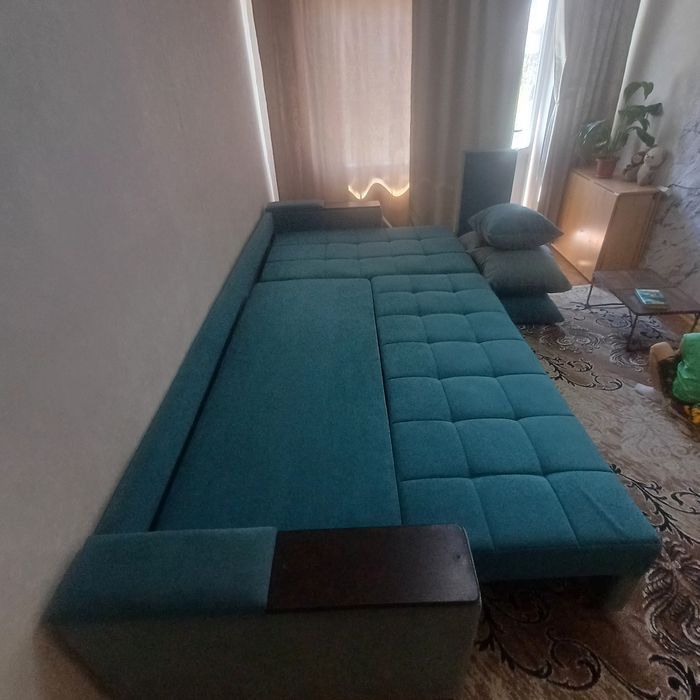 Диван в очень хорошем сгстояний