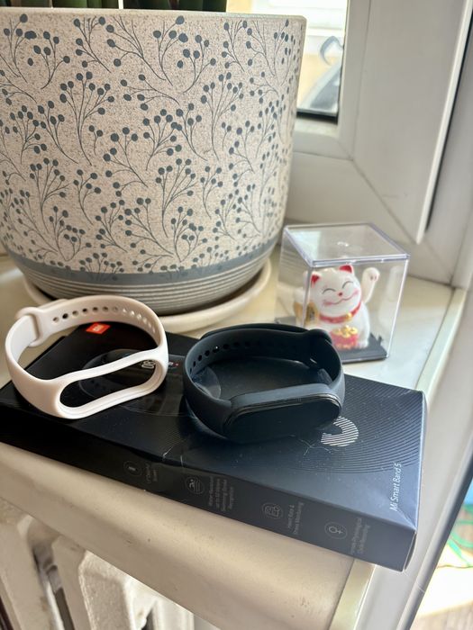 Smart band 5 почти новые