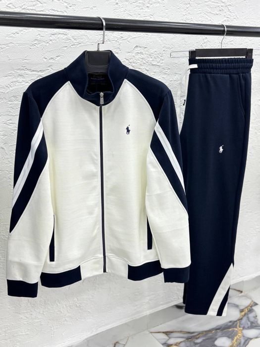 Model superb si foarte rar.Calitate luxury.Toate marimile disponibile