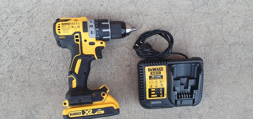 Autofiletanta Dewalt.