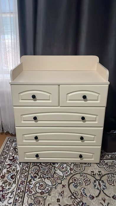 Продам детский комод с пеленальным столиком
