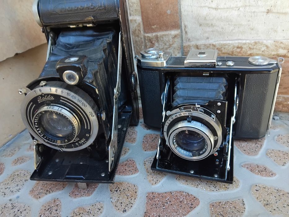 Ритро Фотоапарати  Kodak и Carll Zeiss