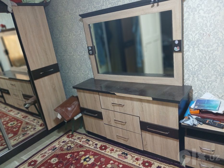 Продается спальный гарнитур в отличном состоянии