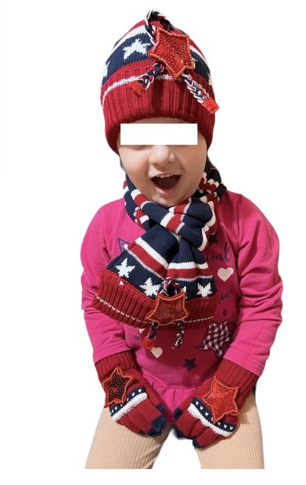 Set 3 piese, caciula fular si manusi - 4 ani