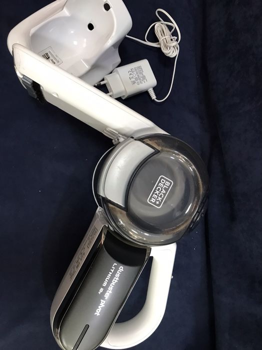 Безжична ръчна прахосмукачка Black & Decker 18V