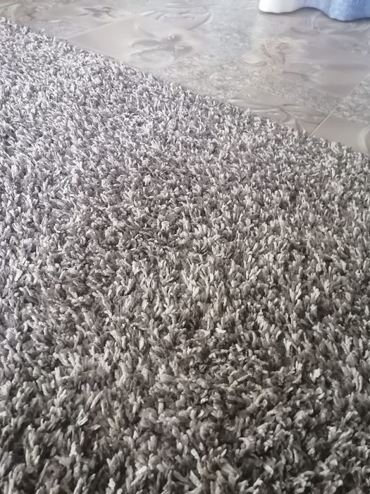 Продам ковёр с длинным ворсом