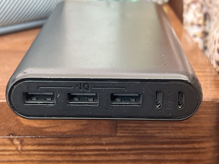 Acumulator extern Anker PowerCore Premium, 26800 mAh, Negru