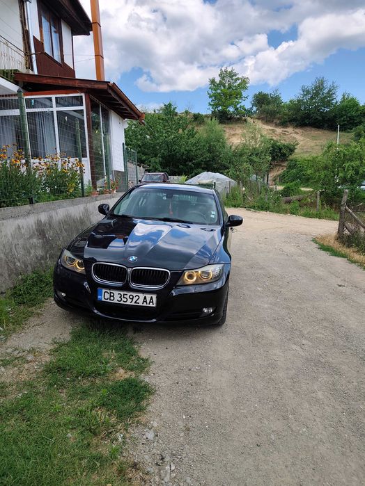 BMW E90 320i automatic