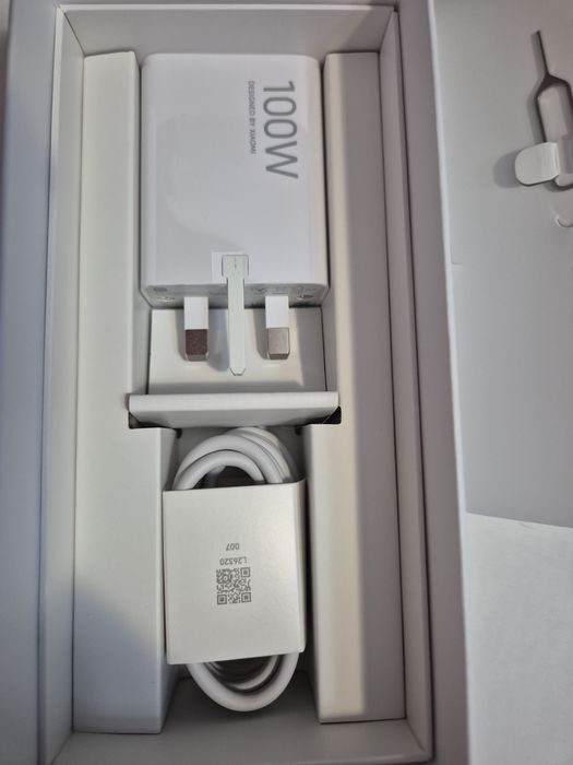 Xiaomi 17 512 ГБ