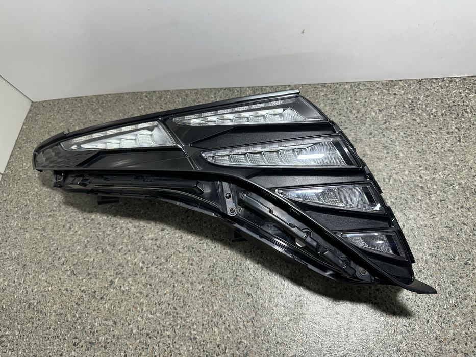 Far Hyundai Tucson 4