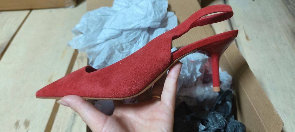 Pantofi p intoarsa MANGO cu bareta si toc 37