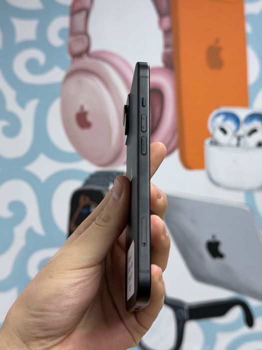 iPhone 15 256GB