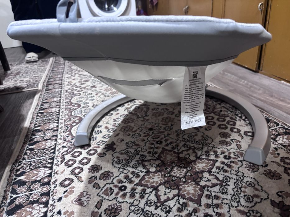 Бебешки шезлонг люлеещ