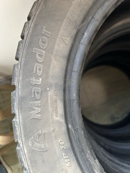 Продам Зимние шины R 16