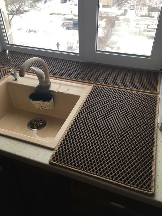 Авто коврики в Петропавловске