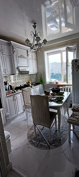 Продам 4х комнатную квартиру