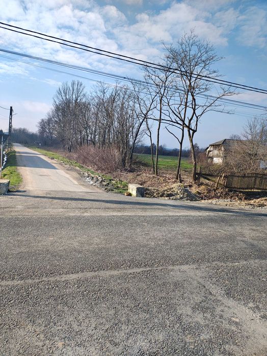 Teren intravilan de vânzare in comuna Pomi