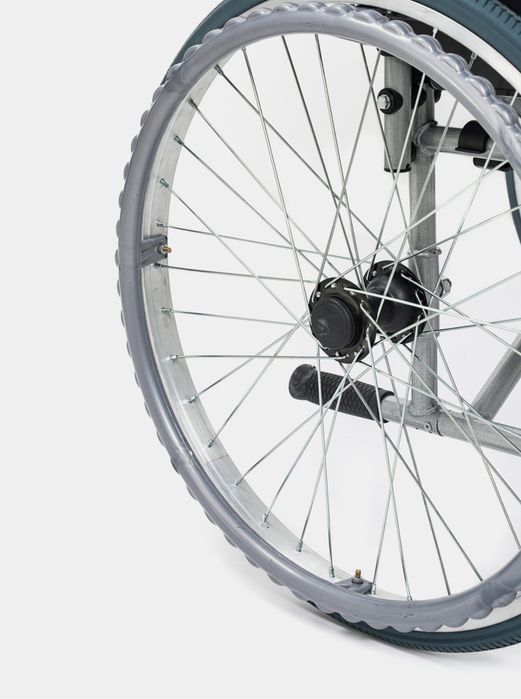 Инвалидная коляска (новая)