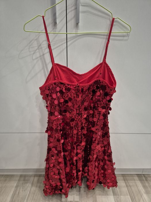 Парти рокля с пайети