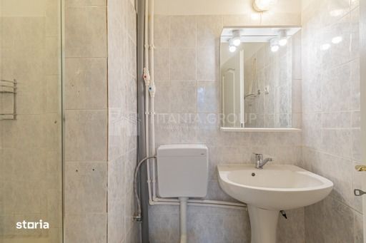 Vila in Poiana Brasov cu teren generos 1600mp, 2 corpuri de casa