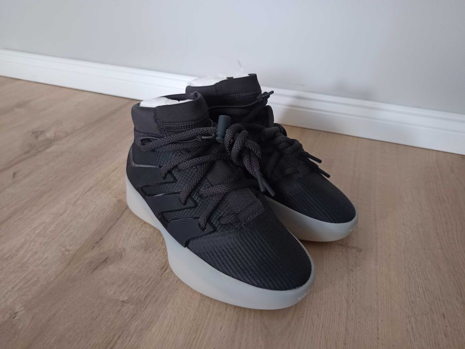 Ghete Adidas Fear of God Atletism I „Carbon