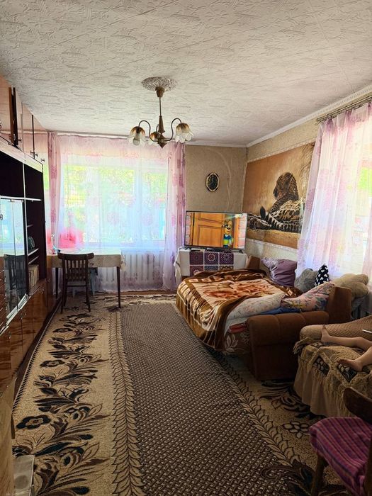 Продам дом с садом и огородом