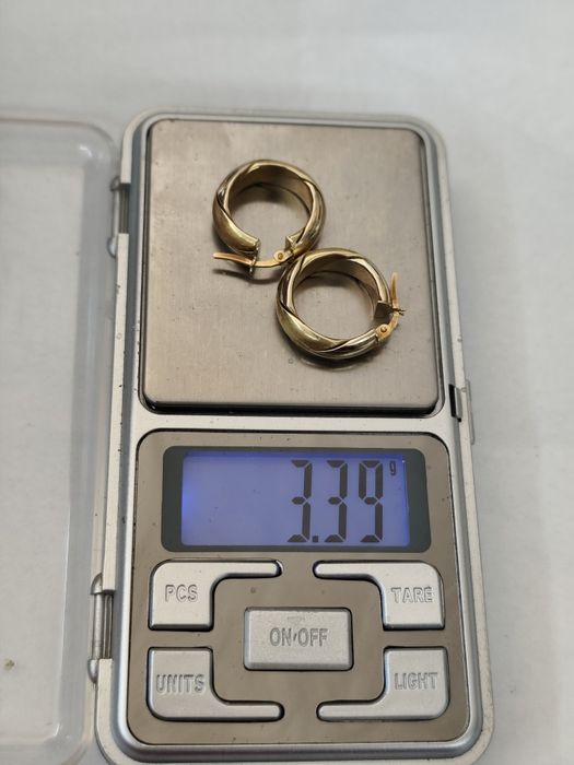 Златни обеци 18 С 750