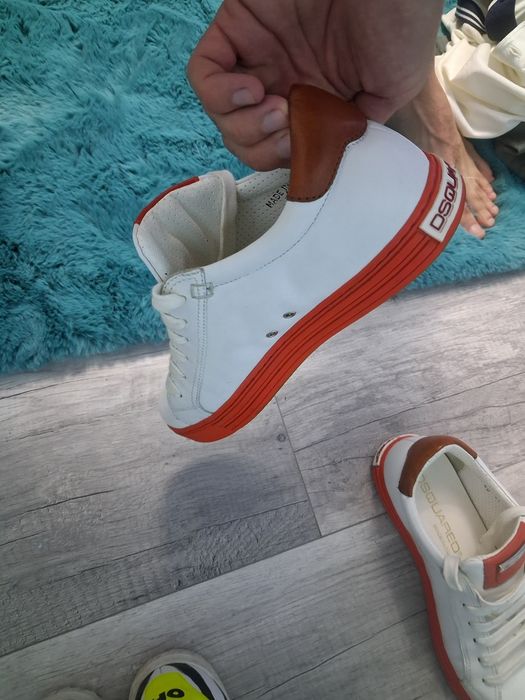 Vand adidasi dsquared2