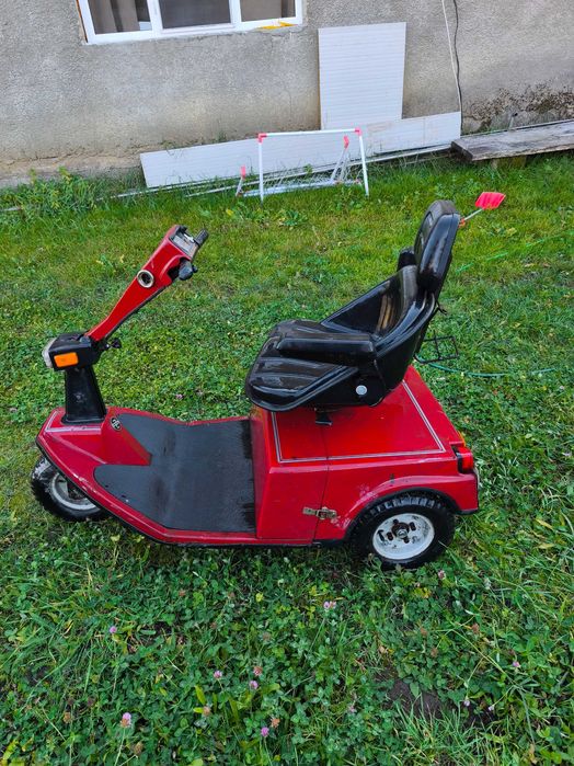 Scaun /scooter electric handicap
