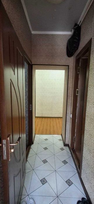 Юнусабад, 2в3/1/2 58м2+10м2 кухня, Парковка для авто с гаражом +огород