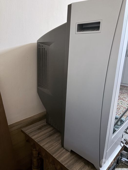 Panasonic va rolsen televizor 20-21 dyumm